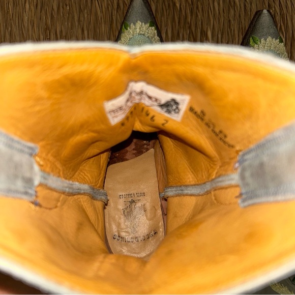 Old Gringo Gray Boots with Floral Embroidery - Picture 7 of 8